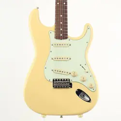 FENDER TRADITIONAL 60S STRATOCASTER WHITE *DT535