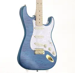 STRATOCASTER CARRIBIAN BLUE