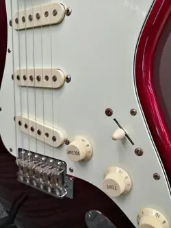 FENDER JAPAN STRATOCASTER  ELECTRIC GUITAR EXCELLENT CONDITION