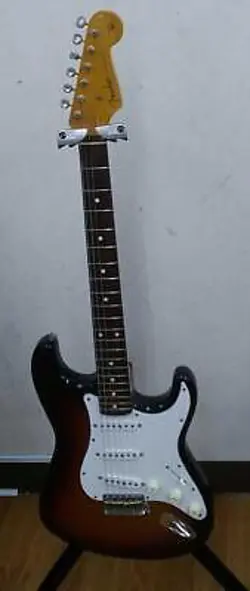 FENDER JAPAN STRAT STRATOCASTER ELECTRIC GUITAR EXCELLENT CONDITION