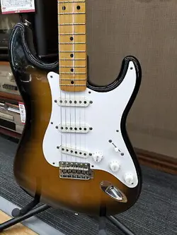 FENDER JAPAN ST57-55 USED BASSWOOD BODY MAPLE NECK MAPLE FINGERBOARD W/SOFT CASE