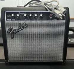 FENDER FRONTMAN 15G PR495 38WATT GUITAR AMPLIFIER W/ POWER CORD-TESTED