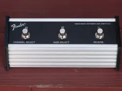 3-BUTTON FOOTSWITCH WITH