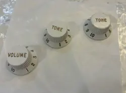 GUITAR KNOBS USED