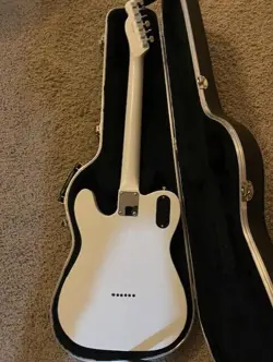 MODELED AFTER THE FENDER TELECASTER GUITAR