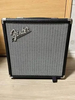 FENDER RUMBLE 15 BASS AMPLIFIER
