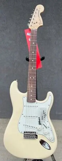 FENDER ALBERT HAMMOND JR STRATOCASTER ELECTRIC GUITAR, OLYMPIC WHITE, W/GIG BAG