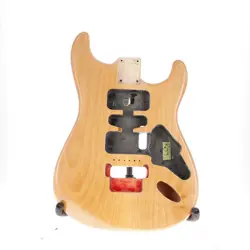 FENDER AMERICAN STRATOCASTER BODY ALDER NATURAL (091228-K1) 3LB12.6OZ