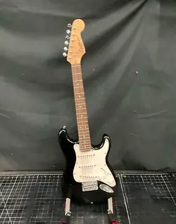 SQUIER MINI GUITAR BY FENDER