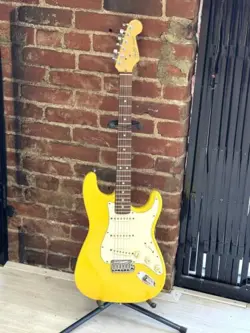 1984-1988 FENDER