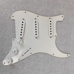 2005 SQUIER STRATOCASTER