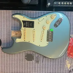 FENDER VINTERA '60S STRATOCASTER ALDER LOADED GUITAR BODY ICE BLUE METALLIC