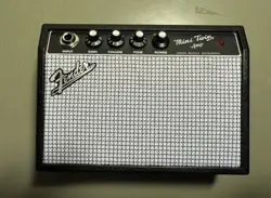 FENDER MINI '65 TWIN PORTABLE GUITAR AMP, BATTERY POWERED, TWO 3