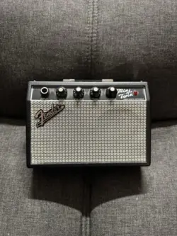 FENDER MINI TWIN MT-10 AMP PRACTICE AMPLIFIER LIMITED EDITION TESTED WORKING