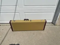 FENDER CLASSIC SERIES TWEED CASE FOR STRATOCASTER/TELECASTER