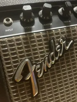 VINTAGE FENDER SIDEKICK 10 ELECTRIC GUITAR AMP MIJ MADE IN JAPAN 8” BLUE SPEAKER