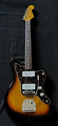 FENDER JAPAN JM66 3TS JAZZMASTER 3 TONE SUNBURST MADE IN JAPAN 2007-2010 GUITAR