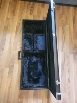 CASE FITS STRATOCASTER