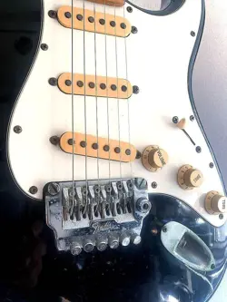 ST-557 STRATOCASTER E-SERIAL