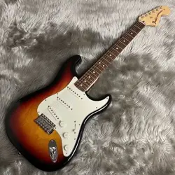 FENDER AMERICAN VINTAGE 70S STRATOCASTER   3COLOR SUNBURST         36
