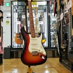 FENDER AMERICAN PROFESSIONAL ST RW ELECTRIC GUITAR 624310