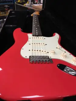 MARK KNOPFLER SIGNATURE