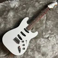 FENDER AERODYNE SP ST R