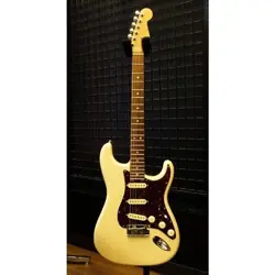 FENDER  USED AMERICAN ELITE STRATOCASTER (OLYMPIC PEARL ROSEWOOD) SN. US160713