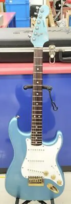 FENDER USA THE STRATOCASTER ELECTRIC GUITAR