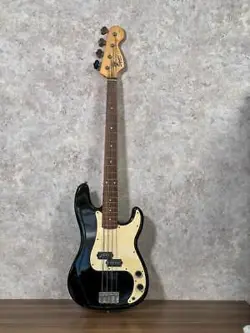 SQUIER P BASS BY FENDER - ACHIEVING CLASSIC SOUND