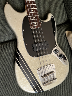2013 FENDER SQUIER MUSTANG BASS MIKEY WAY