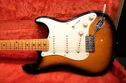 FENDER USA AMERICAN VINTAGE  57 STRATOCASTER THIN LACQUER 2 COLOR SUNBURST 2000