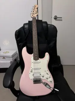 SQUIER STRATOCASTER SHELL