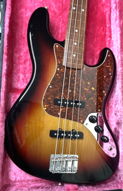 FENDER JAPAN FRETLESS JAZZ BASS JB62-77FL 3-TONE SUNBURST