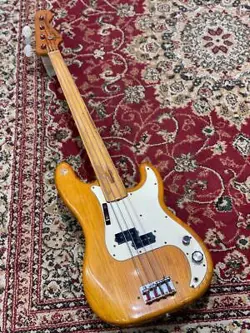 FENDER 1976 PB FLETLESS NO.DG863