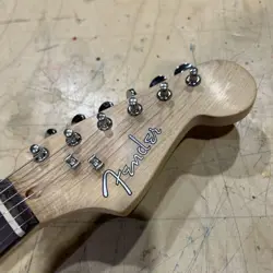 RED STRAT STRATOCASTER