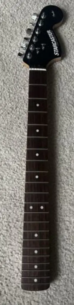 2008 FENDER STARCASTER STRATOCASTER ROSEWOOD NECK W/BLACK HEADSTOCK VERY GOOD!