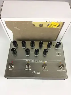 EXCELLENT FENDER DOWNTOWN