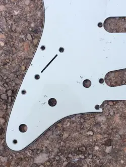 MINT GUITAR