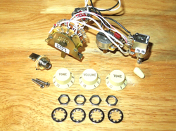 FENDER 2022 USA AGED WHITE AMERICAN STRATOCASTER ELECTRONIC CONTROL POTS HARNESS