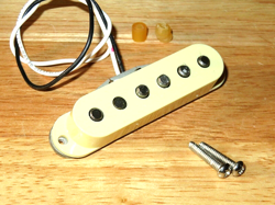 FENDER 2022 USA AGED WHITE V MOD II STRATOCASTER NECK PICKUP