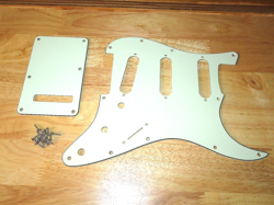 FENDER 2022 USA MINT GREEN 3 PLY STRATOCASTER PICKGUARD & TREMOLO COVER