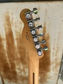 FENDER MEX PLAYER PLUS TELECASTER (COSMIC JADE MAPLE)