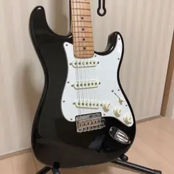 FENDER JUNIOR COLLECTION STRATOCASTER