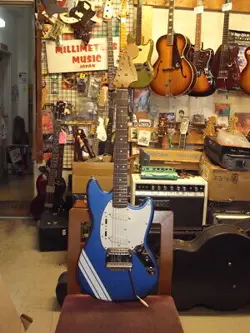 SQUIER BY FENDER CLASSIC VIBE '60S COMPETITION MUSTANG