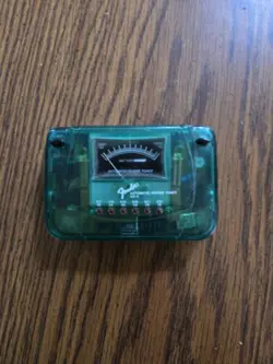 INSTRUMENTS TUNER GREEN