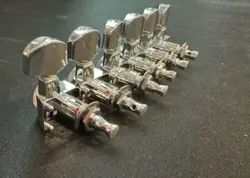 DELUXE STRATOCASTER TELECASTER