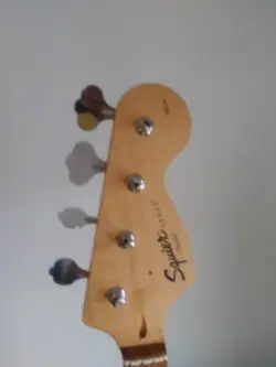 EARLY 2000S FENDER