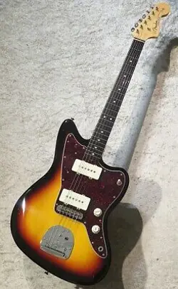 FENDER  USED MADE IN JAPAN TRADITIONAL 60S JAZZMASTER  3 COLOR SUNBURST     3.