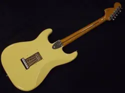 FENDER VINTERA II 70S STRATOCASTER VINTAGE WHITE SAFE DELIVERY FROM JAPAN